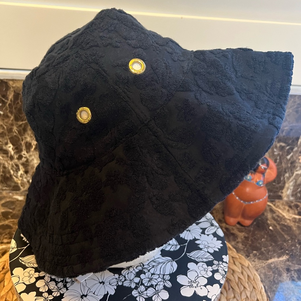 NWT-Trina Turk-Floral Textured Terry Cloth Black Crusher Shade Hat -Adjustable